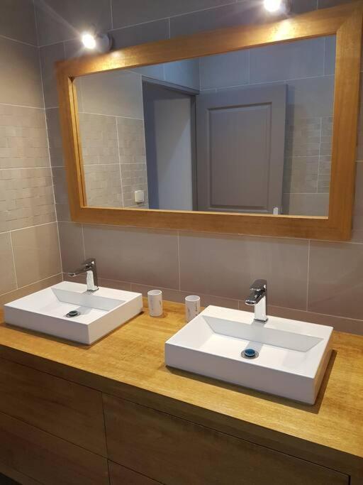 Case Terre Sainte - Maison Meublee F3 Zewnętrze zdjęcie